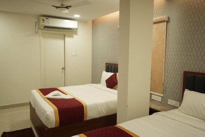 Premium room with air conditioning and ceiling fan